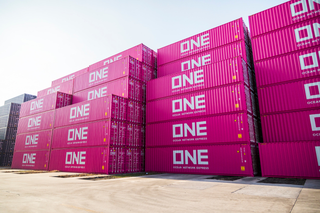 http://www.transglory.com/wp-content/uploads/2018/12/ONE-containers_pink.jpg